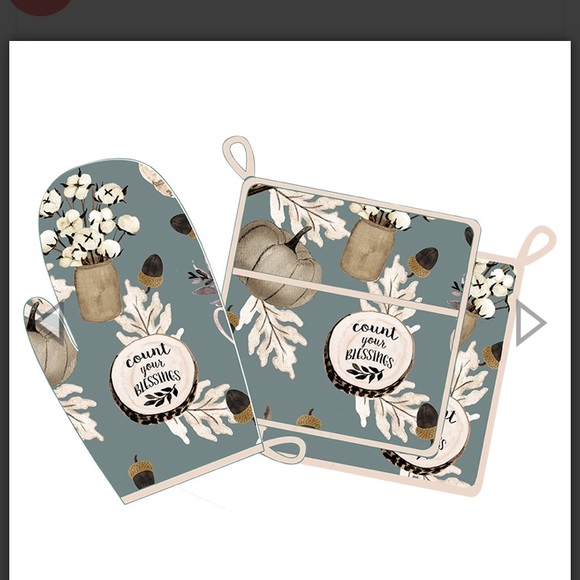 Count Your Blessings Thankful Apron Kitchen Towel Oven Mitt Set Simply Whimsical - Picture 4 of 9